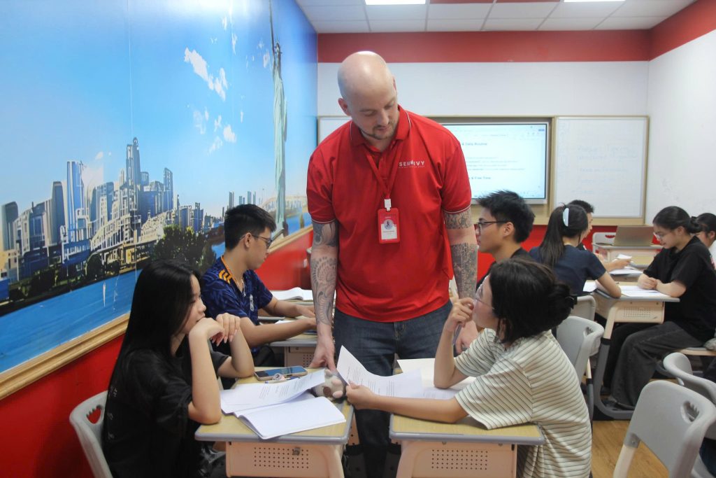 IVY Scholars lop hoc ielts